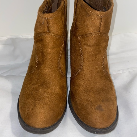 Brown Booties - Picture 5 of 6